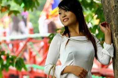 Ngất ngây tà áo dài Việt trên trang mạng Trung Quốc