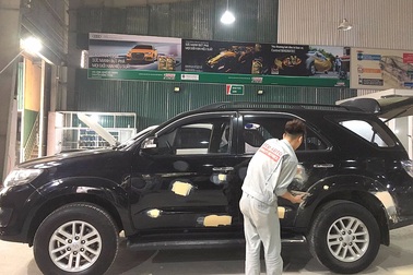 Vô tình đến với nghề sửa ô tô nhưng rồi trở thành... đam mê