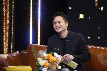 Phan Mạnh Quỳnh lần đầu tiết lộ tuổi thơ cơ cực gắn với kẹo lạc