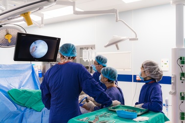 Ưu điểm của phẫu thuật nội soi với ung thư thực quản?