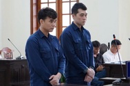 Giả nhân viên bán hàng, 2 thanh niên chiếm đoạt hơn 6,4 tỷ đồng