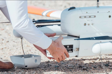 Ứng dụng thành công máy bay drone để tiếp tế máu qua sa mạc