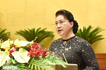 Chủ tịch Quốc hội chia sẻ đau thương, mất mát của đồng bào miền Trung