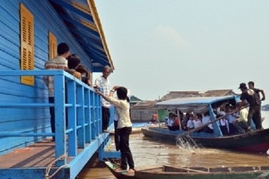 Thêm 1 ngôi trường cho trẻ em Việt kiều Campuchia