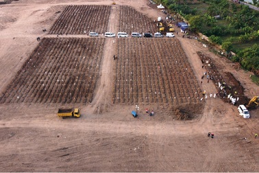 Bức ảnh phản ánh "thảm cảnh" ở Indonesia giữa lúc chủng Delta hoành hành