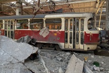 Nga tiến tới Kharkov, Kiev chặn lực lượng Moscow ở "chảo lửa" Donbass