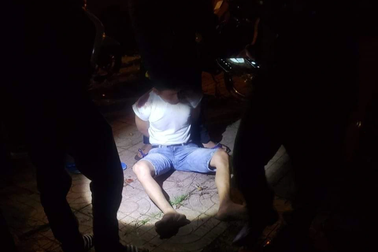 Chê tài xế taxi chạy chậm, khách giành vô lăng rồi gây tai nạn