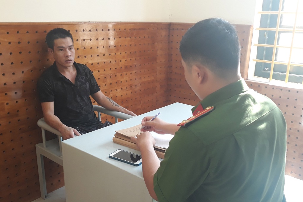 Bắt giam con nghiện từ Trà Vinh qua Vĩnh Long mua ma túy - 1 Bắt giam con nghiện từ Trà Vinh qua Vĩnh Long mua ma túy - 1