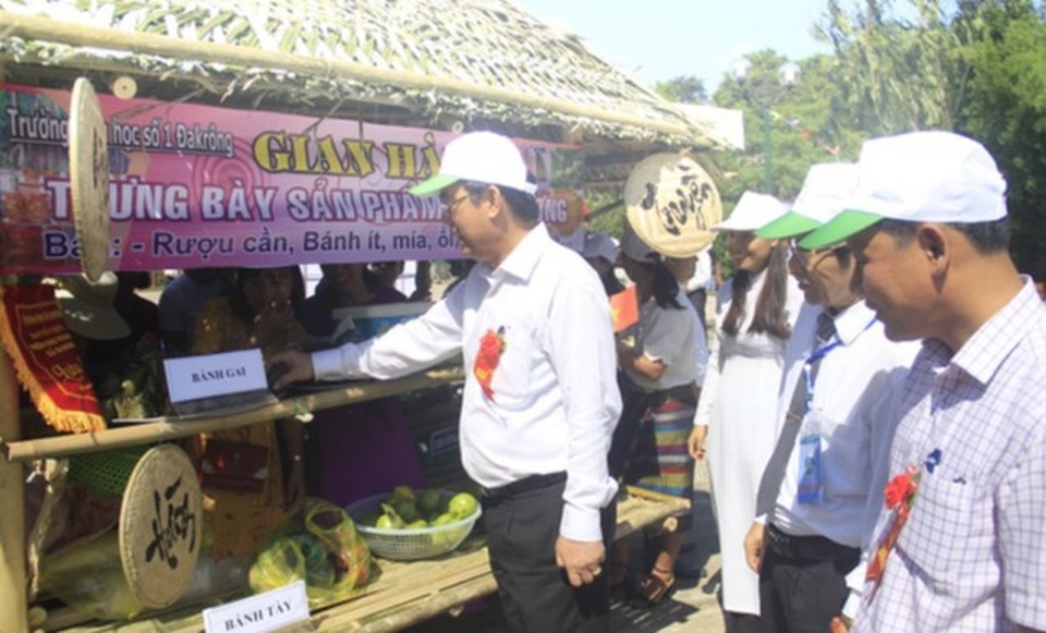 Quảng Trị đặt chỉ tiêu thu hút 1,6 triệu lượt khách du lịch vào năm 2021 - 1 Quảng Trị đặt chỉ tiêu thu hút 1,6 triệu lượt khách du lịch vào năm 2021 - 1