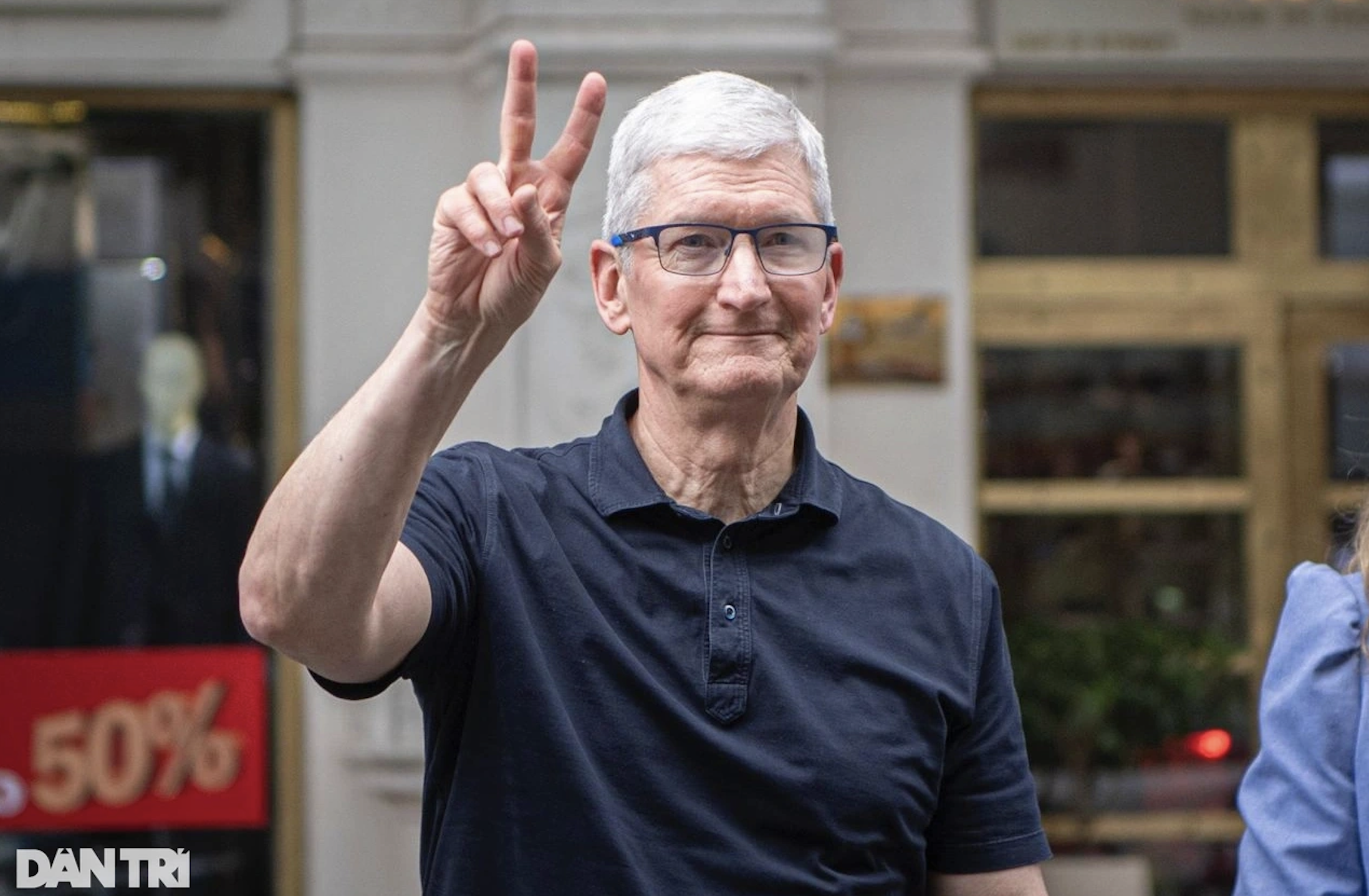 Cách Tim Cook biến Apple thành đế chế 2.700 tỷ USD