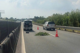Điều tra vụ thi thể người nước ngoài trên cao tốc Trung Lương - Mỹ Thuận