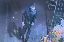 Hơn 100 cảnh sát truy bắt đối tượng đâm thiếu niên 14 tuổi