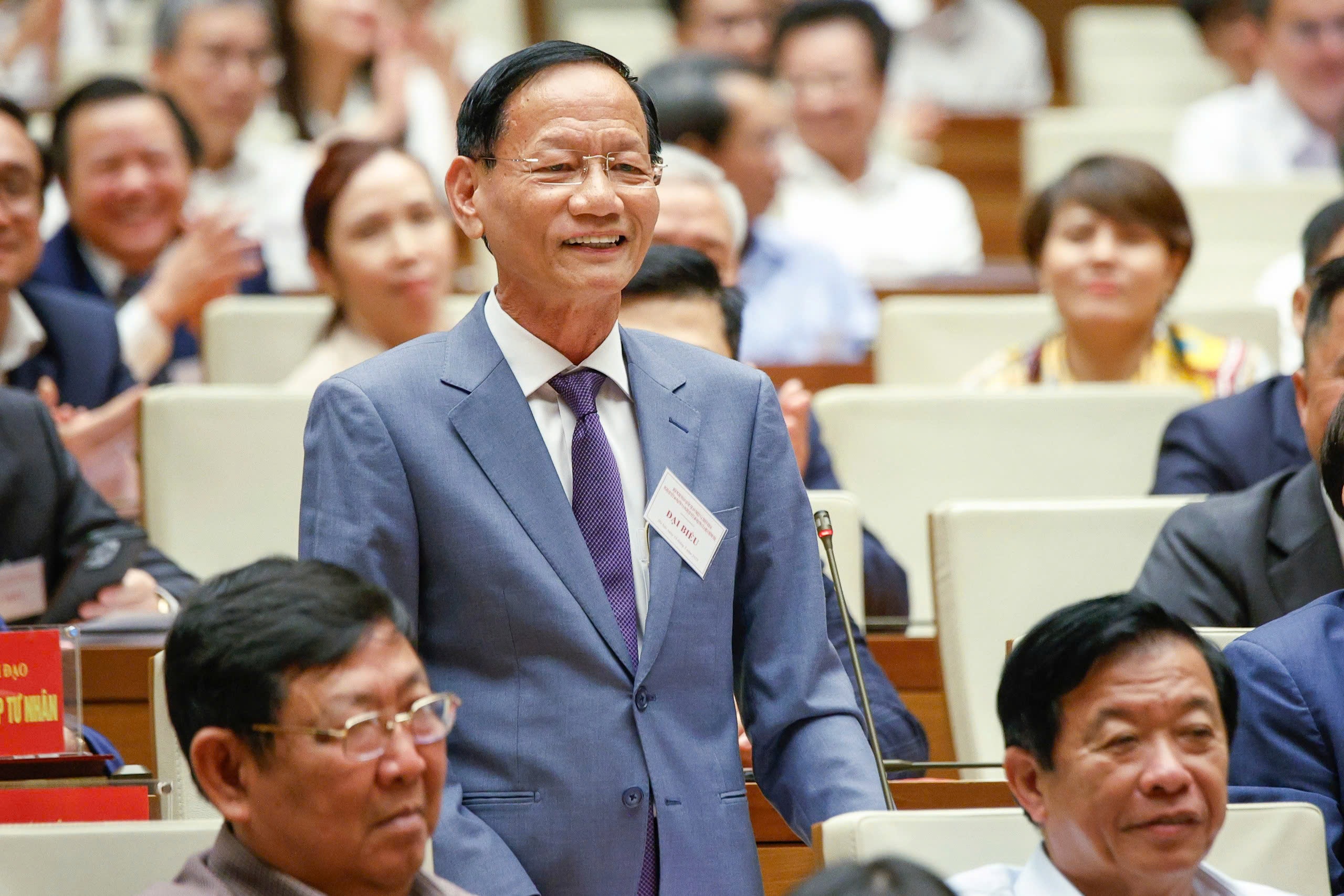 Tràng pháo tay vang dội khi Thủ tướng nhắc điểm đột phá cho kinh tế tư nhân - 4 Tràng pháo tay vang dội khi Thủ tướng nhắc điểm đột phá cho kinh tế tư nhân - 4