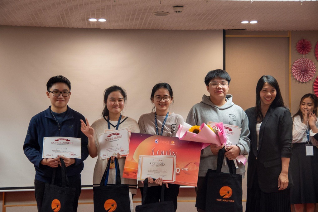 Sự khác biệt là con dao hai lưỡi khiến Gen Z chối bỏ bản thân - 2 Sự khác biệt là con dao hai lưỡi khiến Gen Z chối bỏ bản thân - 2