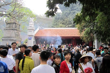 Hướng về Đất Tổ oai hùng!