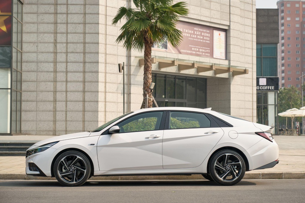 Trải nghiệm chi tiết Hyundai Elantra N-Line 2023: lái thú vị, đủ dính ghế - 5 Trải nghiệm chi tiết Hyundai Elantra N-Line 2023: lái thú vị, đủ dính ghế - 5