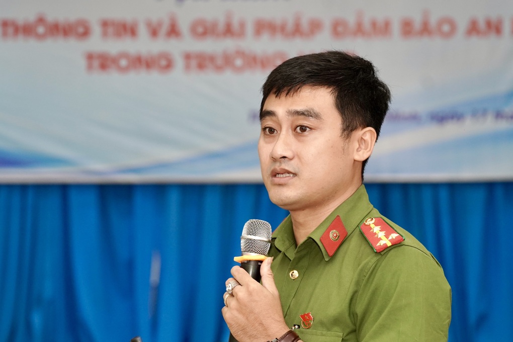Khoe giấy khen, đăng ký học thêm... làm lộ thông tin học sinh - 2 Khoe giấy khen, đăng ký học thêm... làm lộ thông tin học sinh - 2