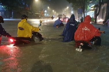 TPHCM ngập “không lối thoát”, cử tri chất vấn lãnh đạo về dự án 10.000 tỷ đồng