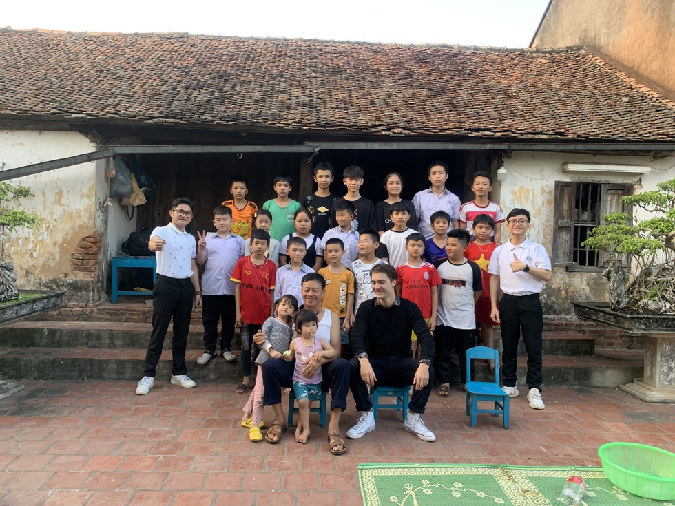 Đạo diễn Pháp gốc Việt bắc nhịp cầu đưa văn hóa dân tộc ra thế giới - 10 Đạo diễn Pháp gốc Việt bắc nhịp cầu đưa văn hóa dân tộc ra thế giới - 10