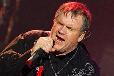 Huyền thoại nhạc rock đột quỵ ngay trên sân khấu