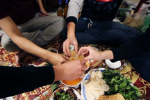 Loại rượu "ông uống bà khen" hay dùng biếu Tết tiềm ẩn loạt nguy cơ