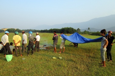 Hà Tĩnh: Phát hiện xác nam thanh niên trôi dạt dưới khe 