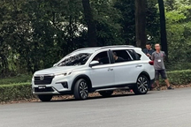 Honda BR-V 2023 xuất hiện trên đường phố Việt, ngoại thất bề thế chất SUV