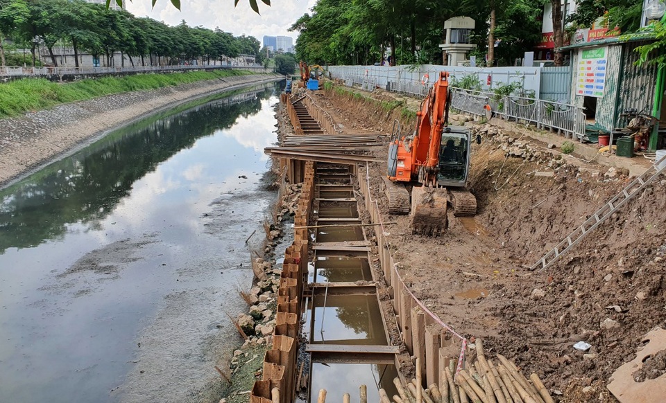 Cận cảnh công trình tách nước thải khỏi sông Tô Lịch - 8 Cận cảnh công trình tách nước thải khỏi sông Tô Lịch - 8