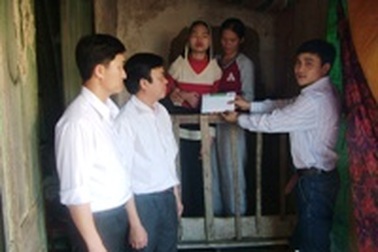 Gia đình cậu bé bị bệnh bại não sắp xây nhà mới