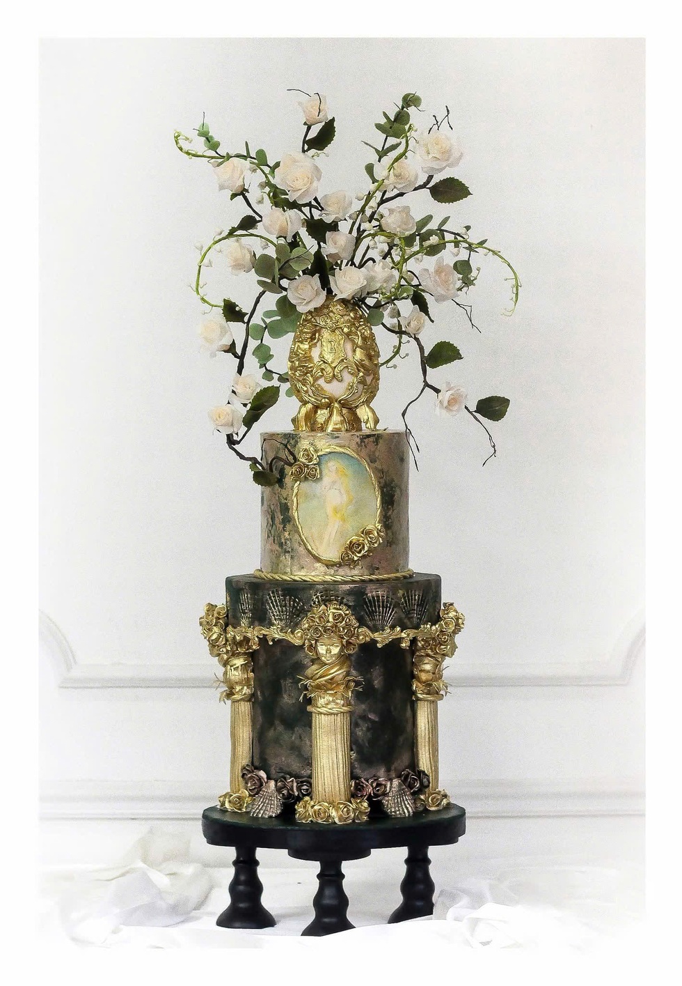 Chàng trai biến bánh kem thành lâu đài, nhà hát, có giá trăm triệu đồng - 4 Chàng trai biến bánh kem thành lâu đài, nhà hát, có giá trăm triệu đồng - 4