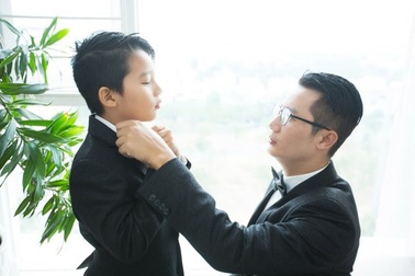 Hoàng Bách ra mắt MV du lịch