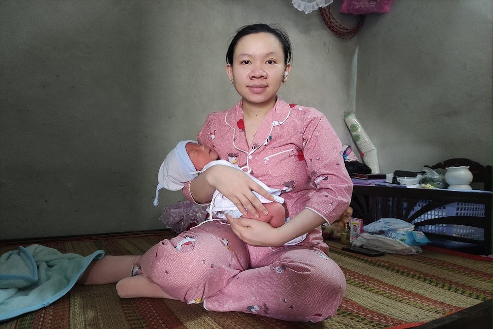 Chuyến hồi hương đặc biệt và bé trai mang tên Ku Rớt - 1 Chuyến hồi hương đặc biệt và bé trai mang tên Ku Rớt - 1