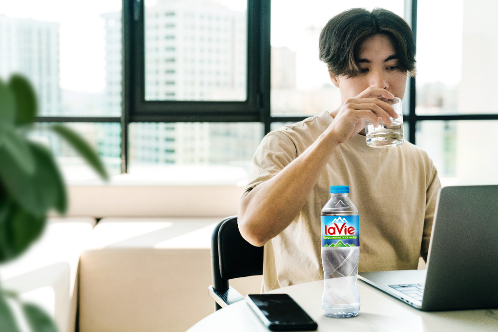 Chuyên gia chia sẻ lợi ích của nước khoáng thiên nhiên với sức khỏe - 2 Chuyên gia chia sẻ lợi ích của nước khoáng thiên nhiên với sức khỏe - 2