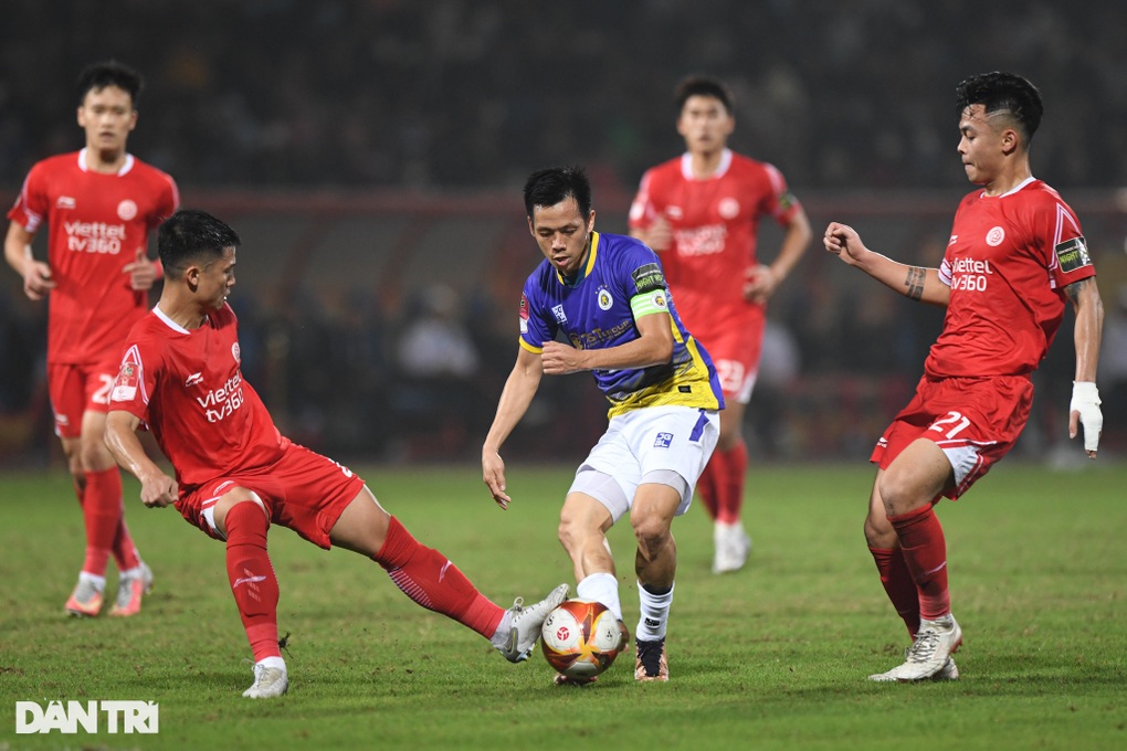 HLV Bozidar Bandovic: CLB Hà Nội tấn công và phòng ngự đều không tốt - 1 HLV Bozidar Bandovic: CLB Hà Nội tấn công và phòng ngự đều không tốt - 1
