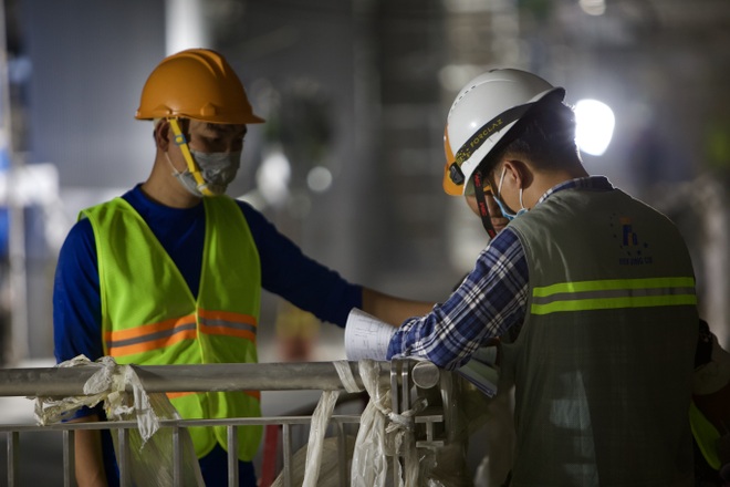 Cận cảnh đại công trường Metro chạy nước rút về đích - 11 Cận cảnh đại công trường Metro chạy nước rút về đích - 11