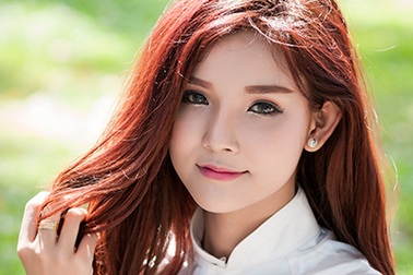 Nữ sinh Đồng Tháp "dáng như người mẫu" diện áo dài rạng ngời