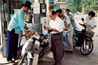 Chưa tính chuyện tăng giá bán lẻ xăng dầu