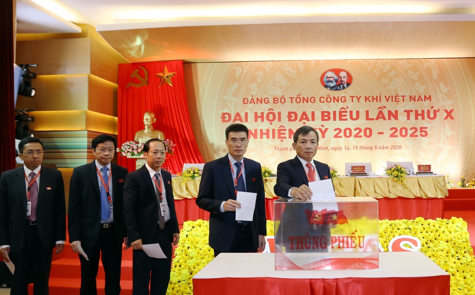 Đảng bộ PV GAS tổ chức thành công Đại hội Đại biểu lần X, nhiệm kỳ 2020-2025 - 1 Đảng bộ PV GAS tổ chức thành công Đại hội Đại biểu lần X, nhiệm kỳ 2020-2025 - 1