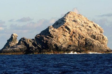 Núi lửa hình khiên lớn nhất Trái Đất nằm trên Quần đảo Hawaii