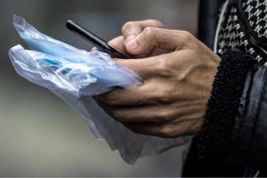 Vệ sinh điện thoại như thế nào để chống virus corona hiệu quả?