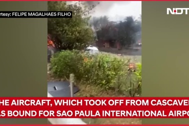 Khoảnh khắc máy bay rơi ở Brazil khiến 62 người tử vong