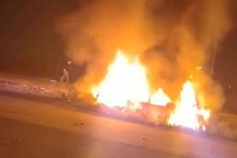 Tesla bị kiện vì tài xế không thể mở cửa xe Cybertruck khi xảy ra cháy