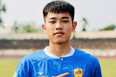 Đình Bắc bất ngờ từ chối khoác áo CLB Hà Nội