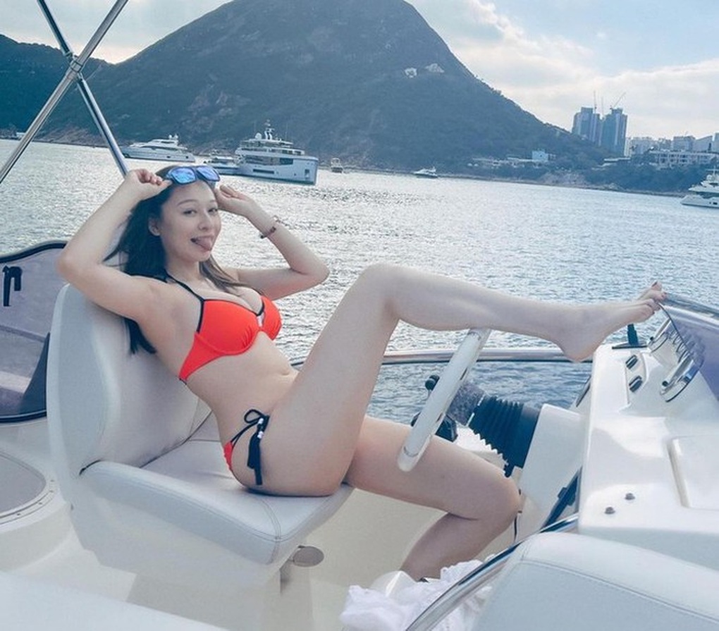 Tân Hoa hậu Hong Kong liên tiếp vướng bão thị phi, bị tẩy chay - 2 Tân Hoa hậu Hong Kong liên tiếp vướng bão thị phi, bị tẩy chay - 2