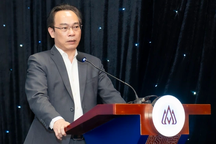 Giảng viên đại học "như ca sĩ chạy show", Thứ trưởng nhắc nhở trường