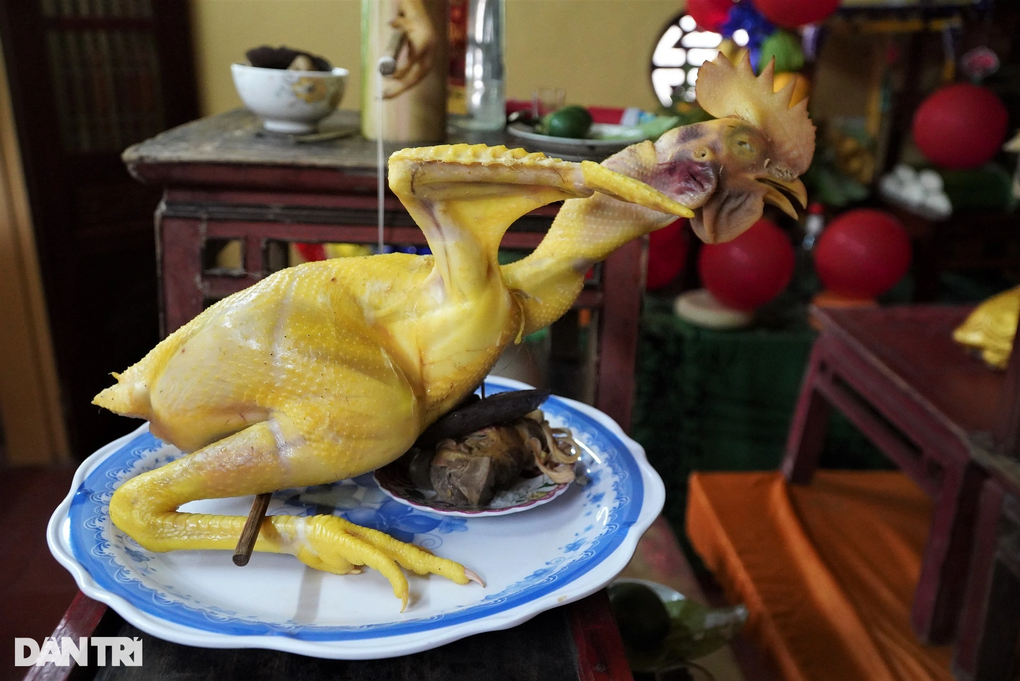 Những chú gà bay hóa phượng trên mâm cỗ rằm tháng 7 - 3 Những chú gà bay hóa phượng trên mâm cỗ rằm tháng 7 - 3
