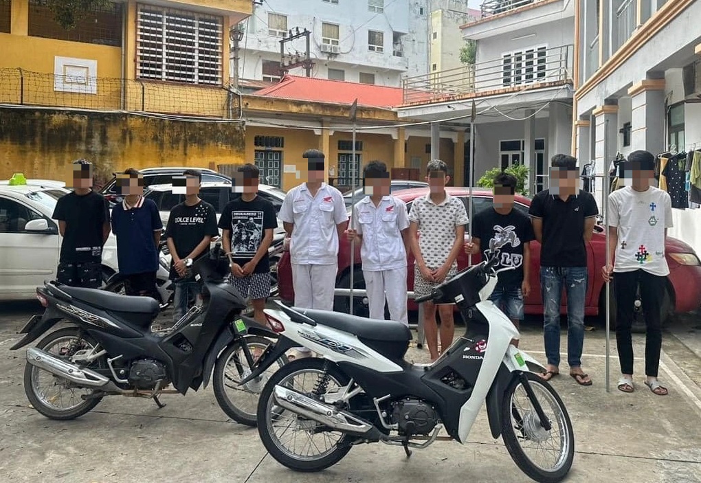 Triệu tập 38 thanh niên liên quan vụ hỗn chiến trong đêm ở Vĩnh Phúc - 1 Triệu tập 38 thanh niên liên quan vụ hỗn chiến trong đêm ở Vĩnh Phúc - 1