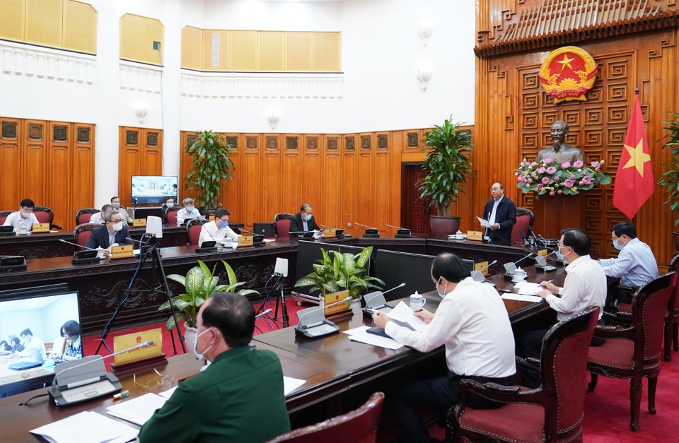 Thủ tướng chỉ đạo Hà Nội xử lý việc người dân chen chân lễ Phủ Tây Hồ - 1 Thủ tướng chỉ đạo Hà Nội xử lý việc người dân chen chân lễ Phủ Tây Hồ - 1