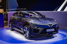 Cùng tầm tiền, chọn VinFast VF 7 không kèm pin hay Mazda CX-5?