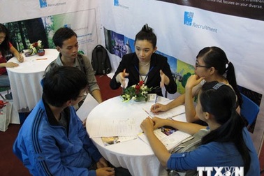 Triển khai dự án thu hút công dân trẻ Việt Nam đi du học tại Nga